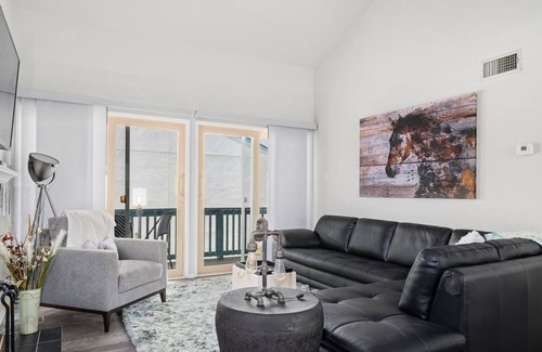 Sailhouse Condo | Sea La Vie | Access to Lighted Fishing Pier + Pool