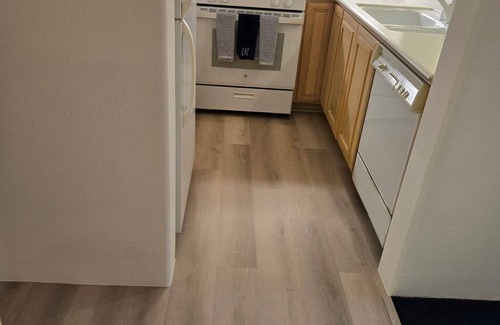 East Beach Apartment | Sea Otter in Por La Mar by the beach