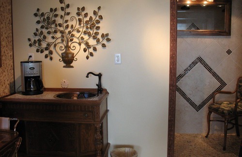 Depoe Bay Apartment | Sea Rose Suite at Whales Rendezvous