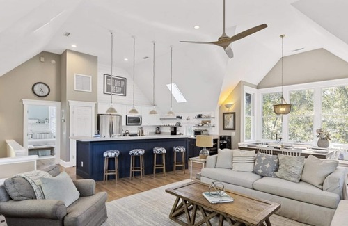 Bald Head Island House | Sea Senorita - Beautiful Home Central Island Close to Beach, great for families!