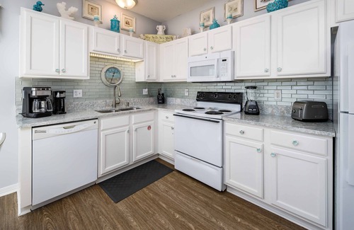 Fort Walton Beach Condo | Sea Shell at Sunset Cottages on Okaloosa Island - Fall & Winter Nights Available