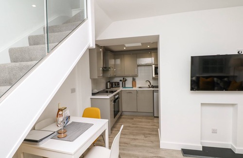 Teignmouth Cottage | SEA THRIFT, pet friendly, country holiday cottage in Teignmouth