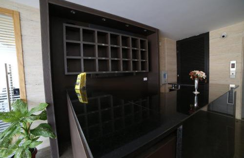 Halat Apartment | Sea Valley