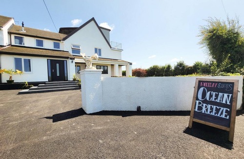 Port-Eynon Apartment | Sea View - 1 Bed Suite - Ocean Breeze - Port Eynon