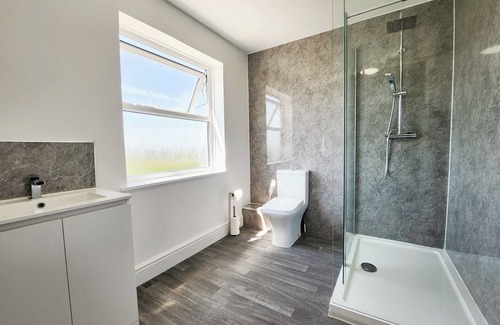 Port-Eynon House | Sea View - 1 Bed Suite - Port Eynon