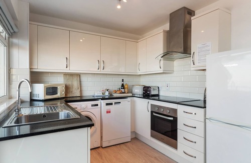 Saundersfoot Apartment | Sea View Apartment - Sea Front Apartment with Views