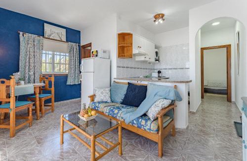 Los Gavilanes Apartment | Sea View Apartment Blue Pearl