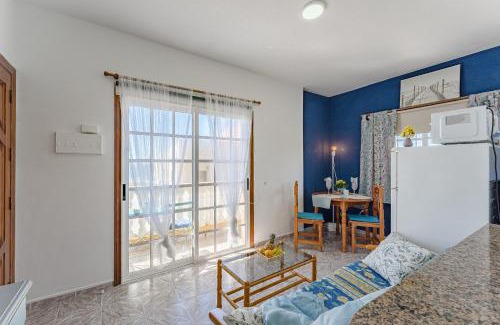 Los Gavilanes Apartment | Sea View Apartment Blue Pearl