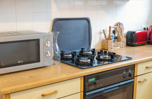 Douarnenez Apartment | Sea View Apartment 'Face Mer - 50m Beach'