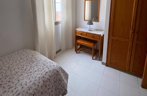 Puerto de Tazacorte Apartment | Sea View Double Bedroom Apartment by the beach in Puerto de Tazacortes, La Palma