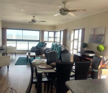 Strand Apartment | Sea View Serenity on Strand