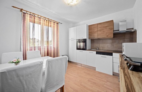 Kampor Apartment | Sea View Summer Paradise - Emily 2