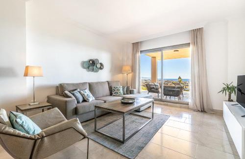 New Golden Mile Apartment | Sea Views and Garden in Hacienda Cifuentes