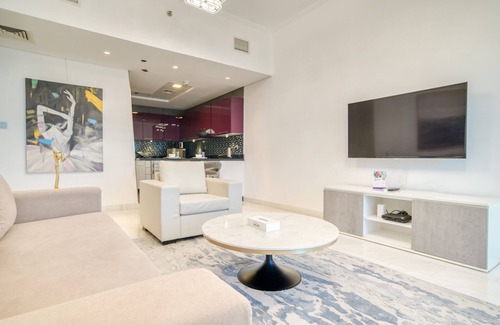 Dubai Marina Apartment | Sea Views from Living to Bedroom Perfect for Staycation, Dubai Marina by Deluxe Holiday Homes