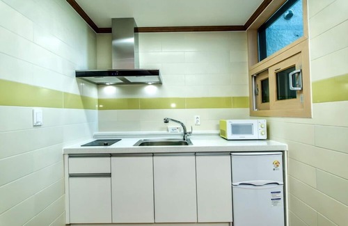 Namwon House | Sea & Wave Pension