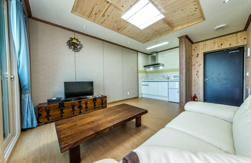Namwon House | Sea & Wave Pension