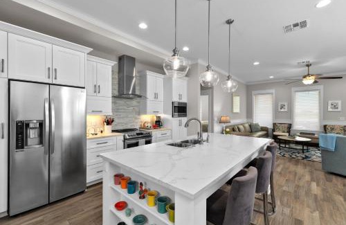 The Shores House | Seabreeze Cottage - Private home at The Shores home