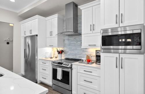 The Shores House | Seabreeze Cottage - Private home at The Shores home