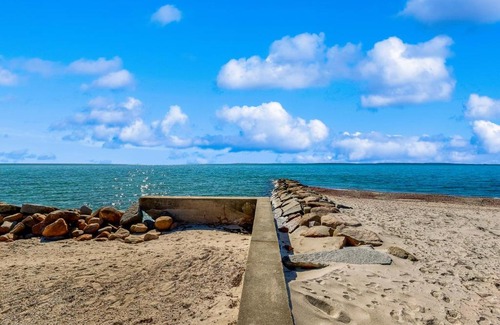 Teaticket House | Seabreeze Escape