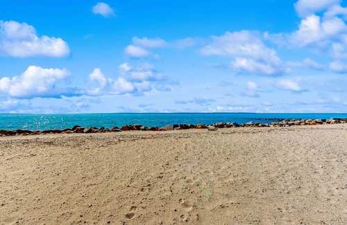 Teaticket House | Seabreeze Escape