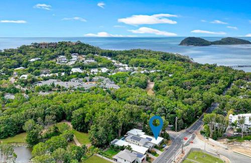 Palm Cove Apartment | SeaBreeze Studios ( Room 2 ) - Palm Cove