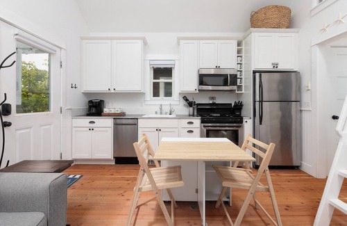 Pacific Beach Cabin | Seabrook 2 Bedroom cottage with hot tub, a wooded setting. Pet friendly and AC!