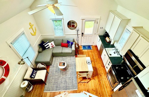 Pacific Beach Cabin | Seabrook 2 Bedroom cottage with hot tub, a wooded setting. Pet friendly and AC!
