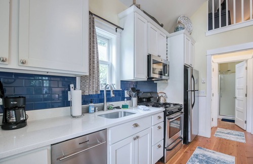 Seabrook Cabin | Seabrook Cabin- Private Yard & HotTub, 10 minute walk to town, Dog Friendly