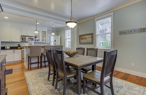 Seabrook House | Seabrook's Best Times Beach House, a quiet and spacious home!