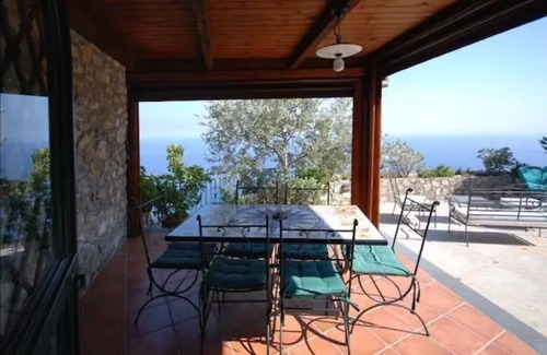 Vico Equense Villa | Seacliff heaven in Positano