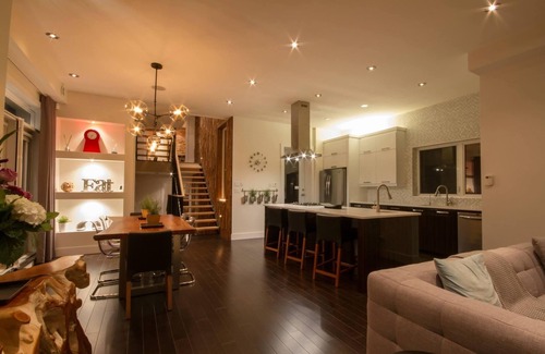 Halifax House | Seacliff- Luxury Halifax Waterfront Paradise -Pool, Hot Tub, Wharf & Boathouse