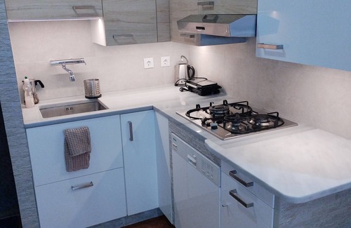 Thessaloniki Apartment | Seafront Apartment With Sea View YR1