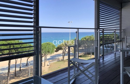 Platja d'Aro Apartment | Seafront duplex with pool, parking and WIFI