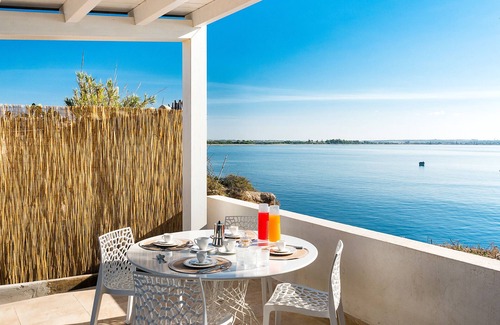 Ispica Villa | Seafront villa in Porto Ulisse, Ispica, Sicily