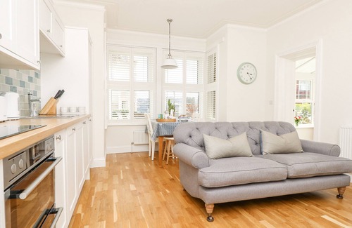 Swanage Cottage | SEAGLIMPSE, pet friendly, country holiday cottage in Swanage