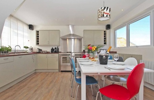 Crantock Cottage | SEAGRASS, pet friendly, country holiday cottage in Newquay