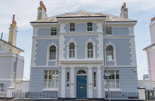 Folkestone House | Seagulls by Bloom Stays