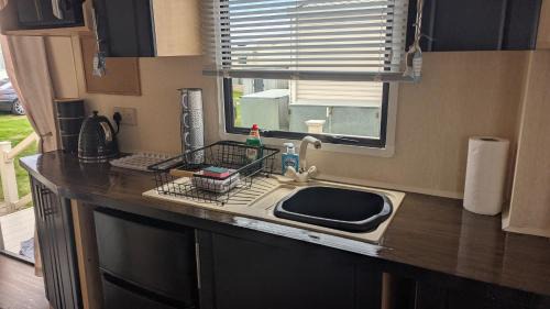 Anderby Creek House | Seagulls Rest - Dog Friendly - Close to the Beach