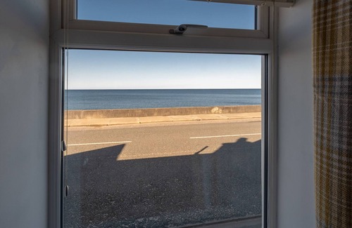 Buckie Cottage | SEAL VIEW, romantic, character holiday cottage in Portgordon
