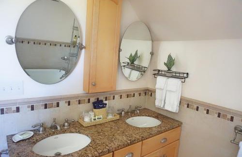 Belfast Hotel | Seascape Motel & Cottages