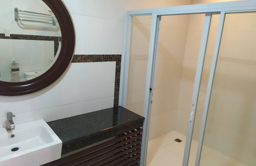 Bauan Hotel | Seascape Resort