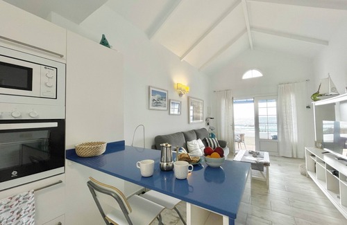 Punta Mujeres Apartment | Seashell Beach House on the frontline of the ocean