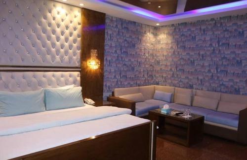 Clifton Hotel | Seashell Grand hotel