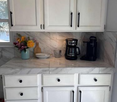 Surfcrest Village House | Seashell House 4BR Family & Pet Friendly Beach Home