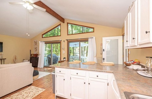 Ocean Pines House | Seashell Shores Beach House-Non Group Rental