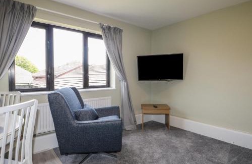 Littlehampton House | Seashell Suite at Marine Court