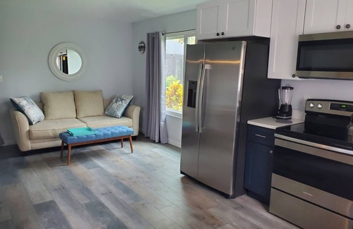 North Port Apartment | SeaShell Suite on waterfront property with FREE kayaks, bikes and fishing poles