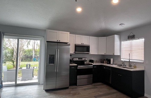 North Port Apartment | SeaShell Suite on waterfront property with FREE kayaks, bikes and fishing poles