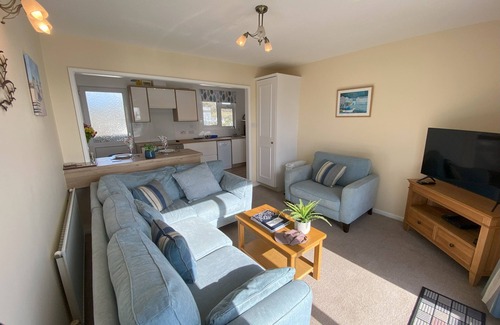 Seaton Apartment | Seaside 1 Bedroom Apartment with Fantastic Sea Views
