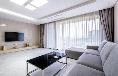 Jungmun Resort | Seaside Arden